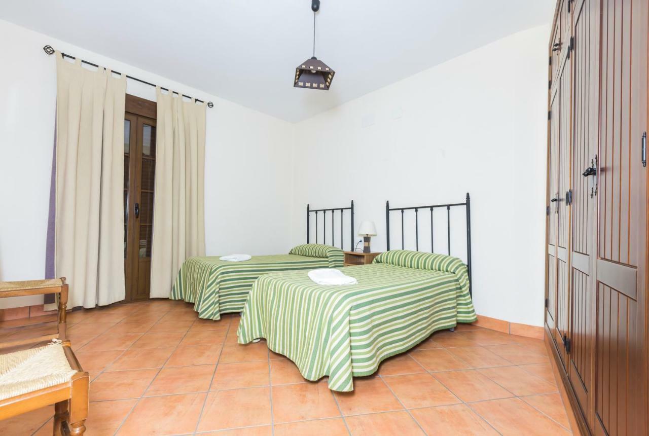 Casa Rural La Fuente Segura de León エクステリア 写真
