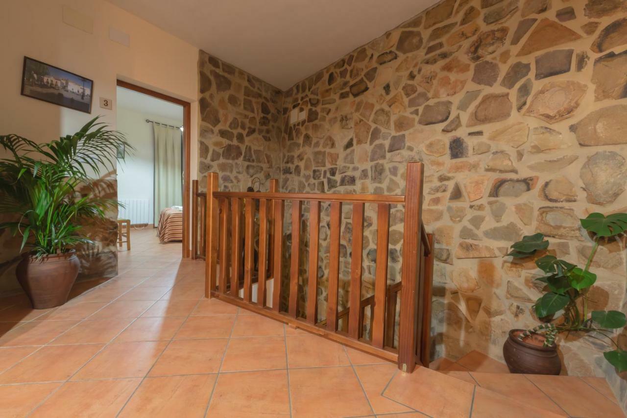 Casa Rural La Fuente Segura de León エクステリア 写真