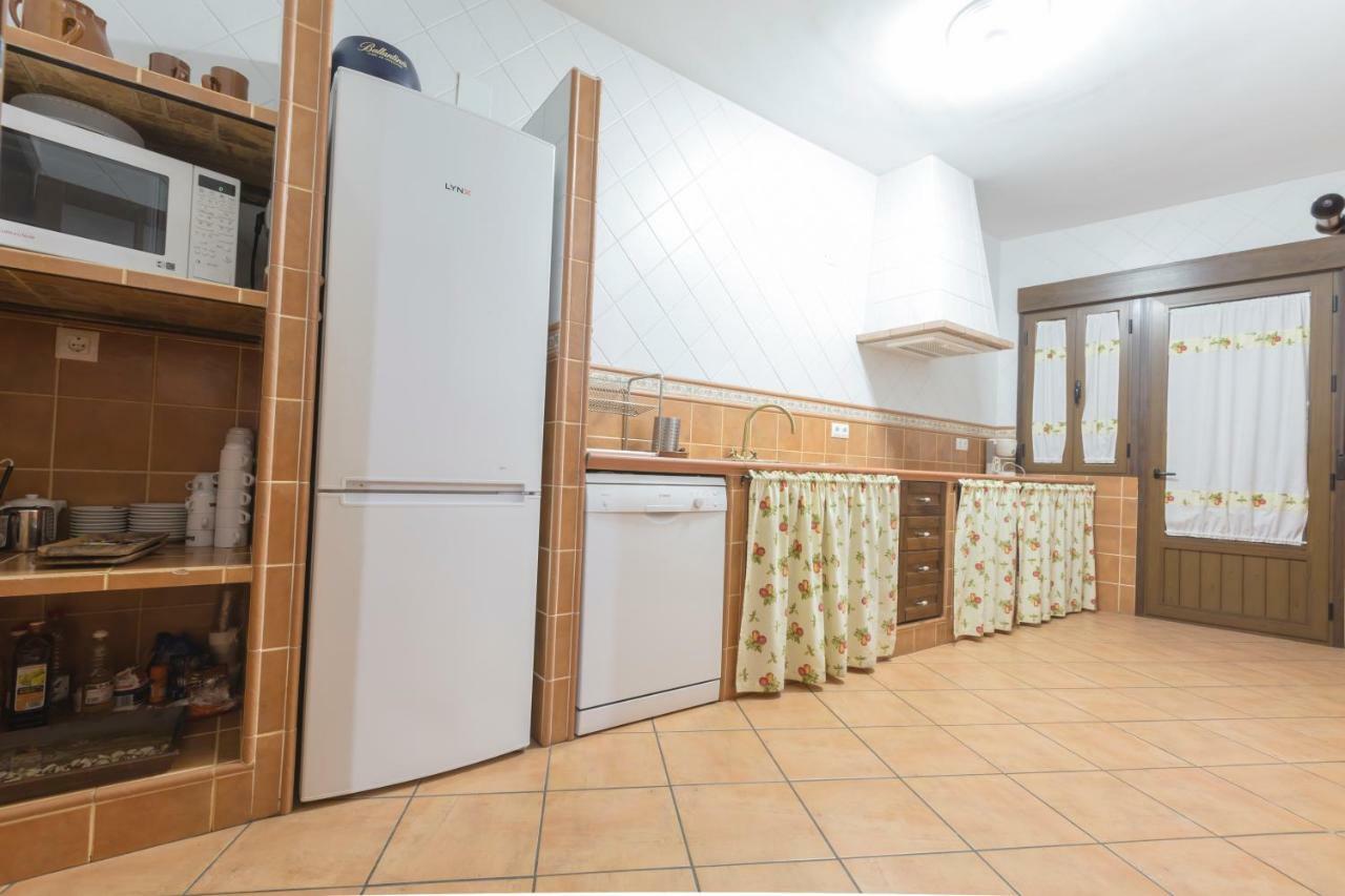 Casa Rural La Fuente Segura de León エクステリア 写真