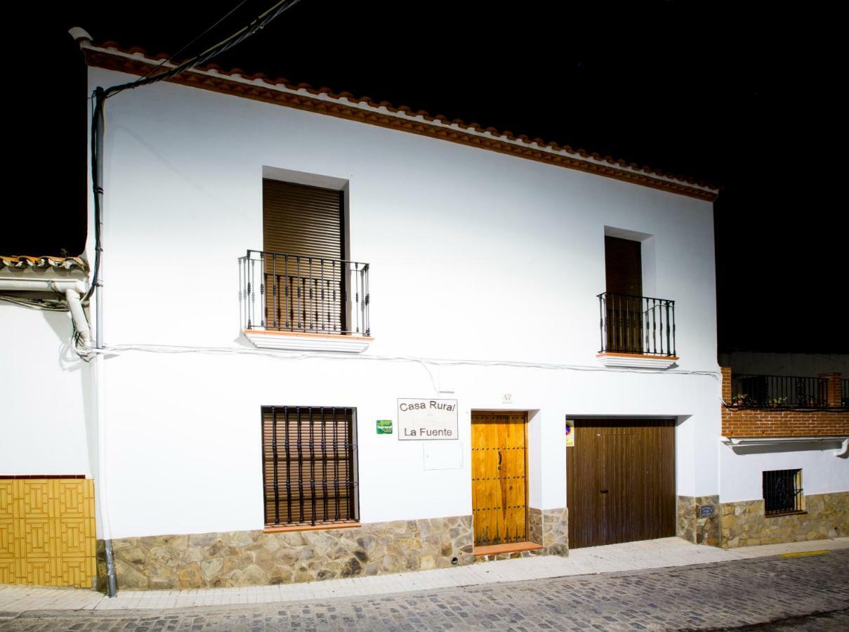 Casa Rural La Fuente Segura de León エクステリア 写真